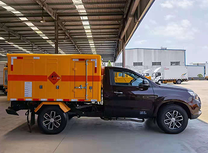 原阳爆破器材运输车